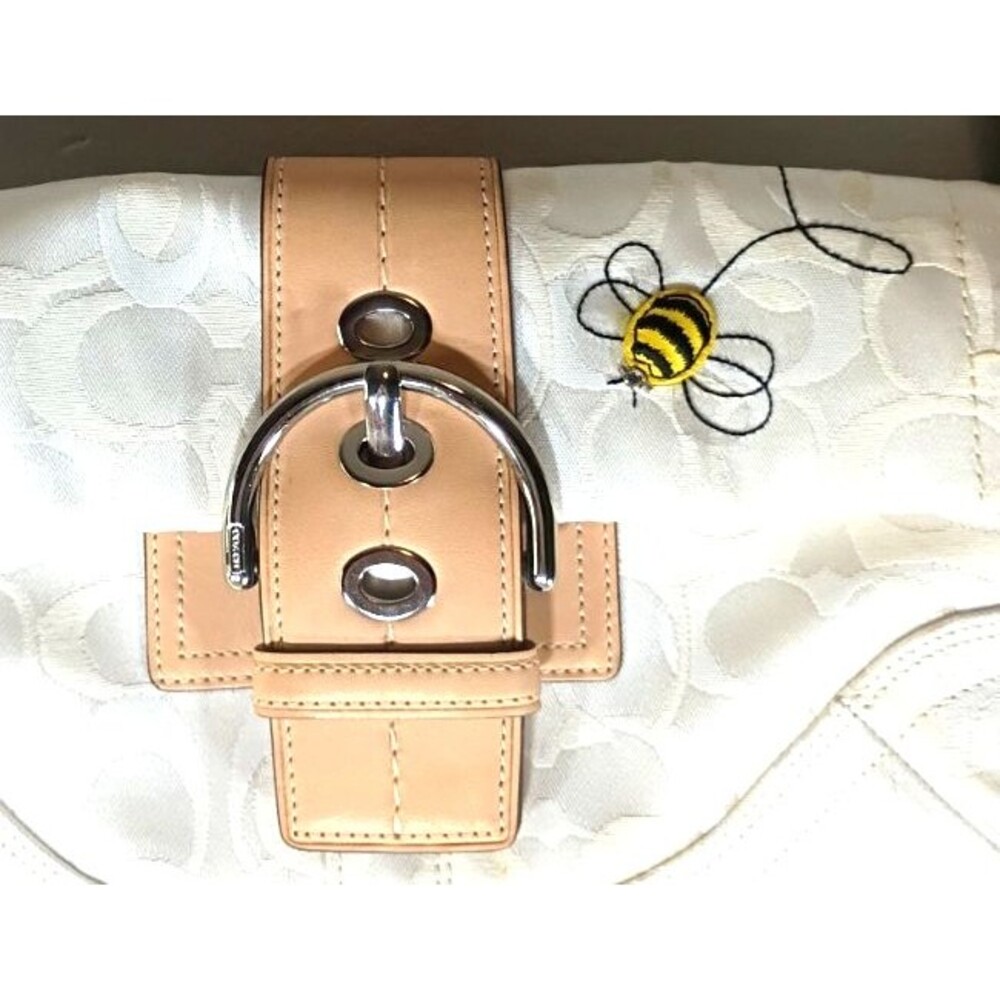 Vintage Coach Bumble Bee Soho Flap Shoulder Bag 1555 Cream Tan Y2K M053-1555